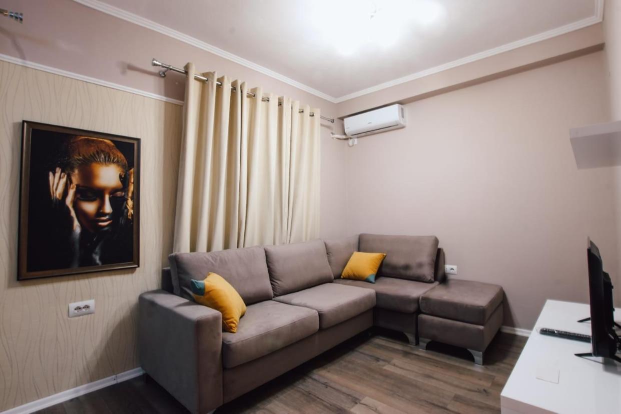 Novs Apartment 1 Gjirokaster Exterior photo