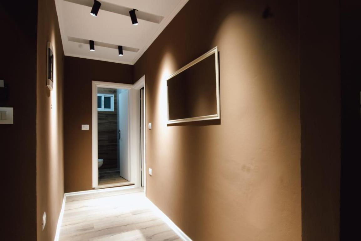 Novs Apartment 1 Gjirokaster Exterior photo